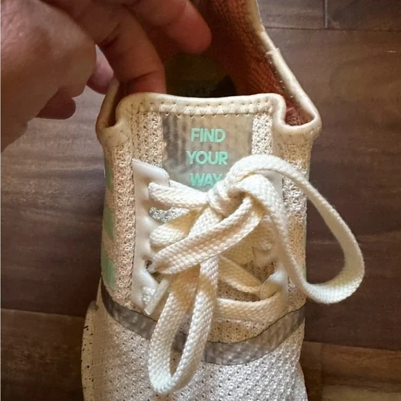 Adidas Cream and Mint Sneakers - Picture 2 of 10